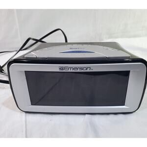 Emerson Dual Alarm Auto Smartset Clock Radio JUMBO Digital Display Model CKS9051